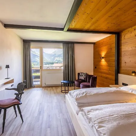 Boutiquehotel Edelweiss Hotel 4*