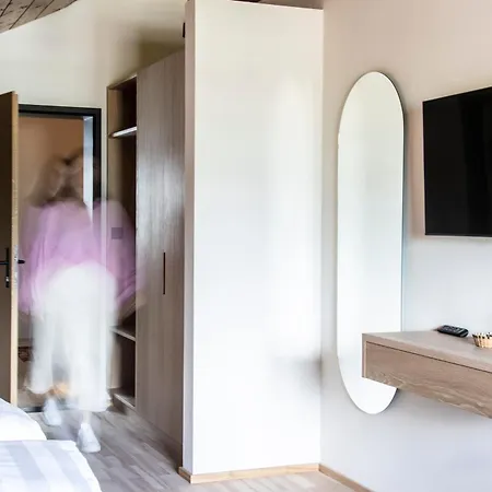 Boutiquehotel Edelweiss 4*