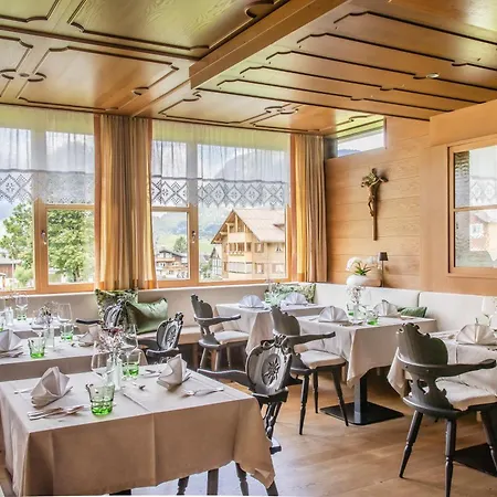 Boutiquehotel Edelweiss 4*